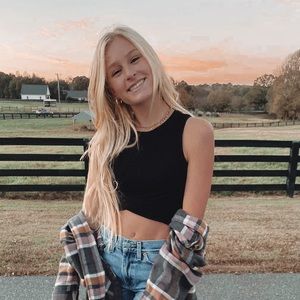 Meet your Posher, Madilyn